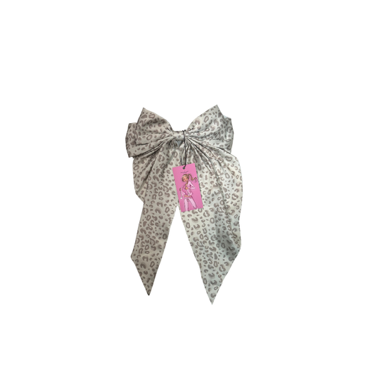 Yumi's Oversized Bow